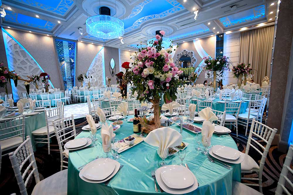 planning a large wedding