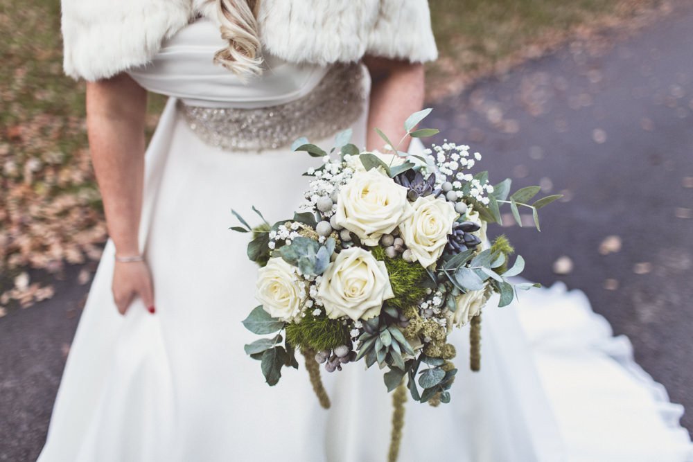 winter wedding bouquet