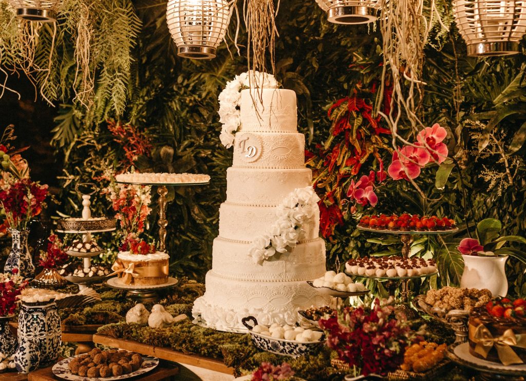 Wedding Cakes - Cake On Table