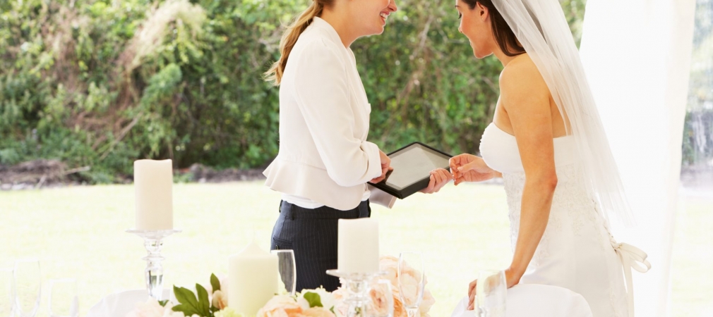6 Questions To Ask When Hiring A Wedding Planner